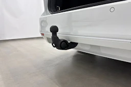 valkoinen Volkswagen Passat 2018 kuva 28.