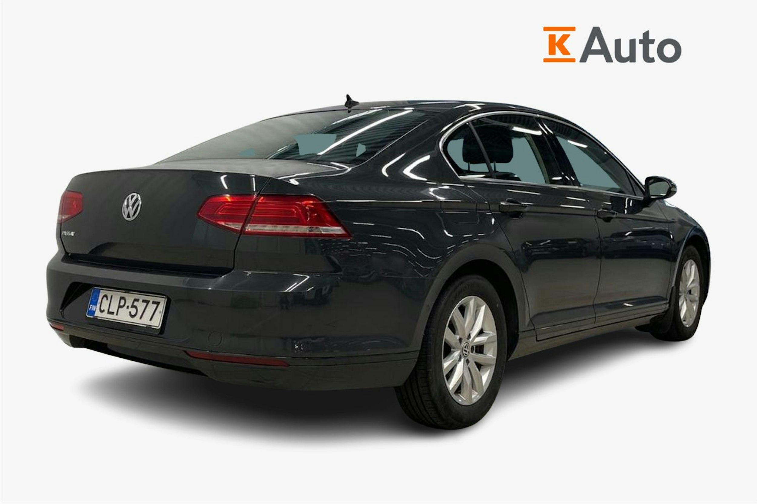 Harmaa Volkswagen PASSAT 2018 kuva 2.
