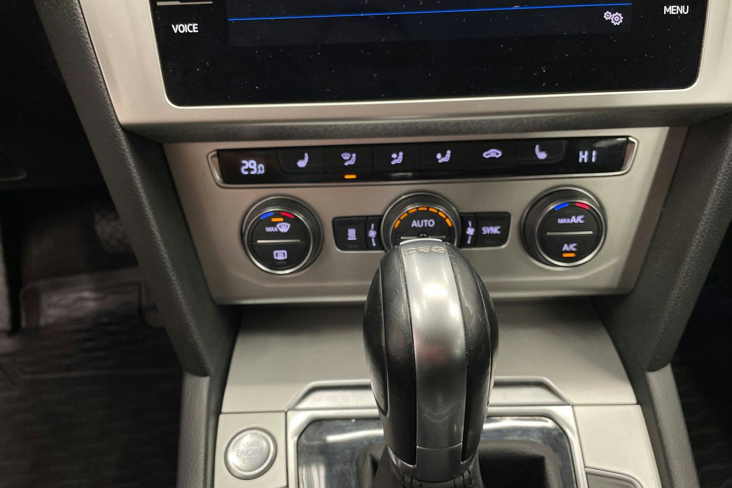 Harmaa Volkswagen PASSAT 2018 kuva 18.