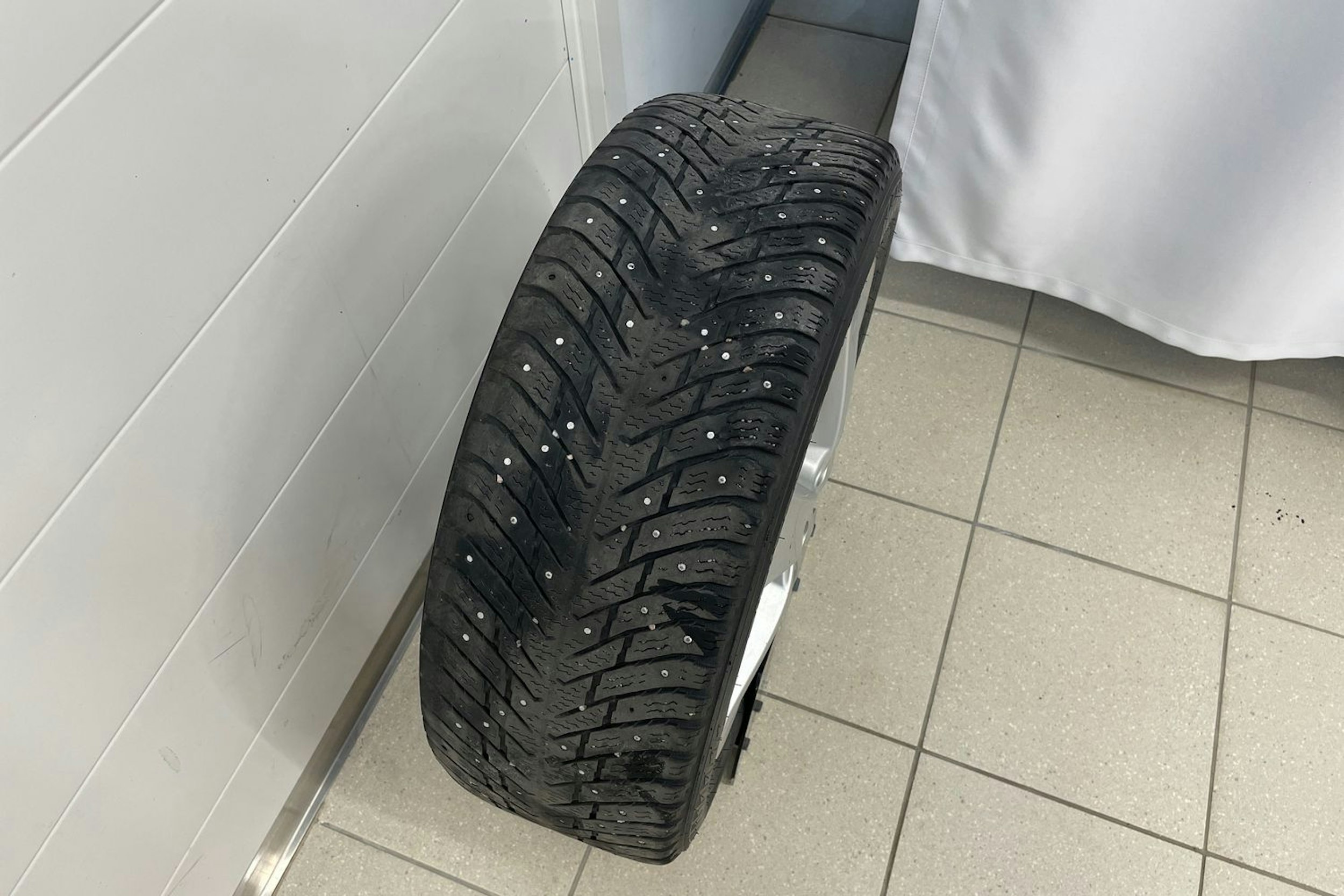 Harmaa Volkswagen PASSAT 2018 kuva 24.