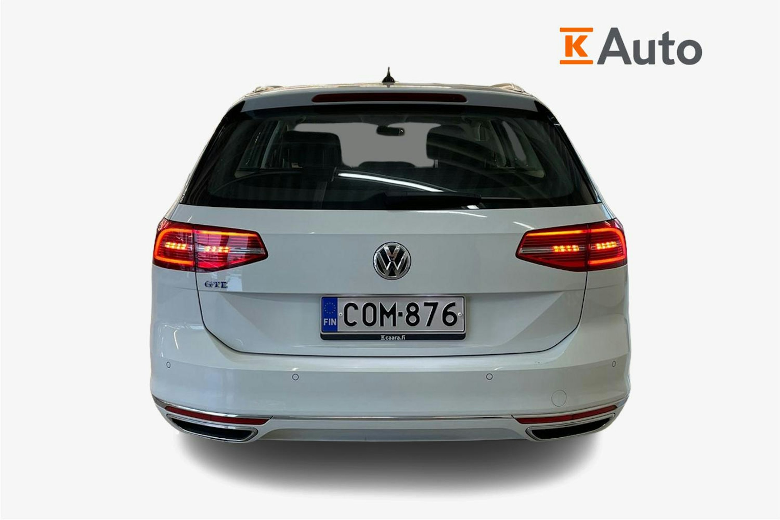 Valkoinen Volkswagen PASSAT 2018 kuva 3.