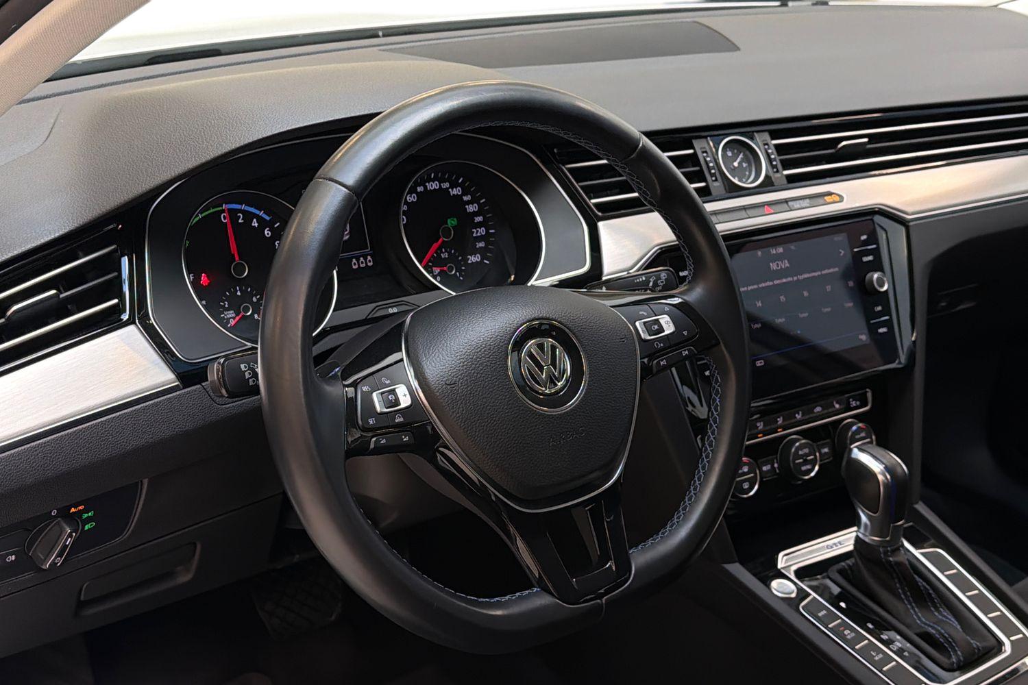 Volkswagen Passat 2018, bild 6/24