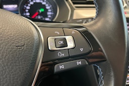 Valkoinen Volkswagen PASSAT 2018 kuva 15.