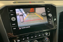 Valkoinen Volkswagen PASSAT 2018 kuva 20.