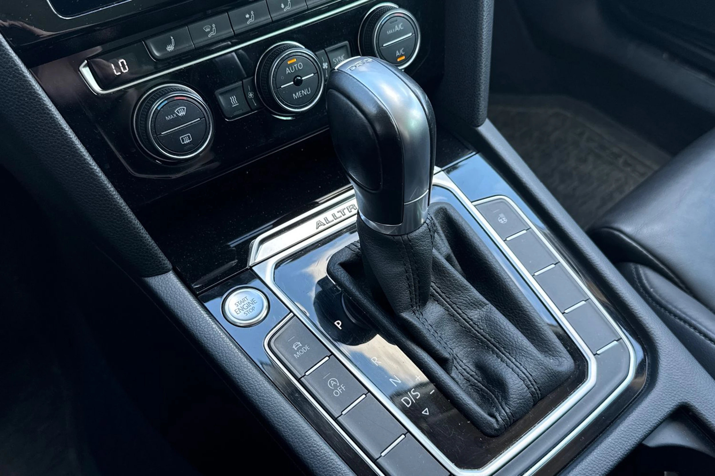 Hopea Volkswagen PASSAT 2018 kuva 10.