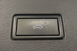 Valkoinen Volkswagen PASSAT 2018 kuva 27.