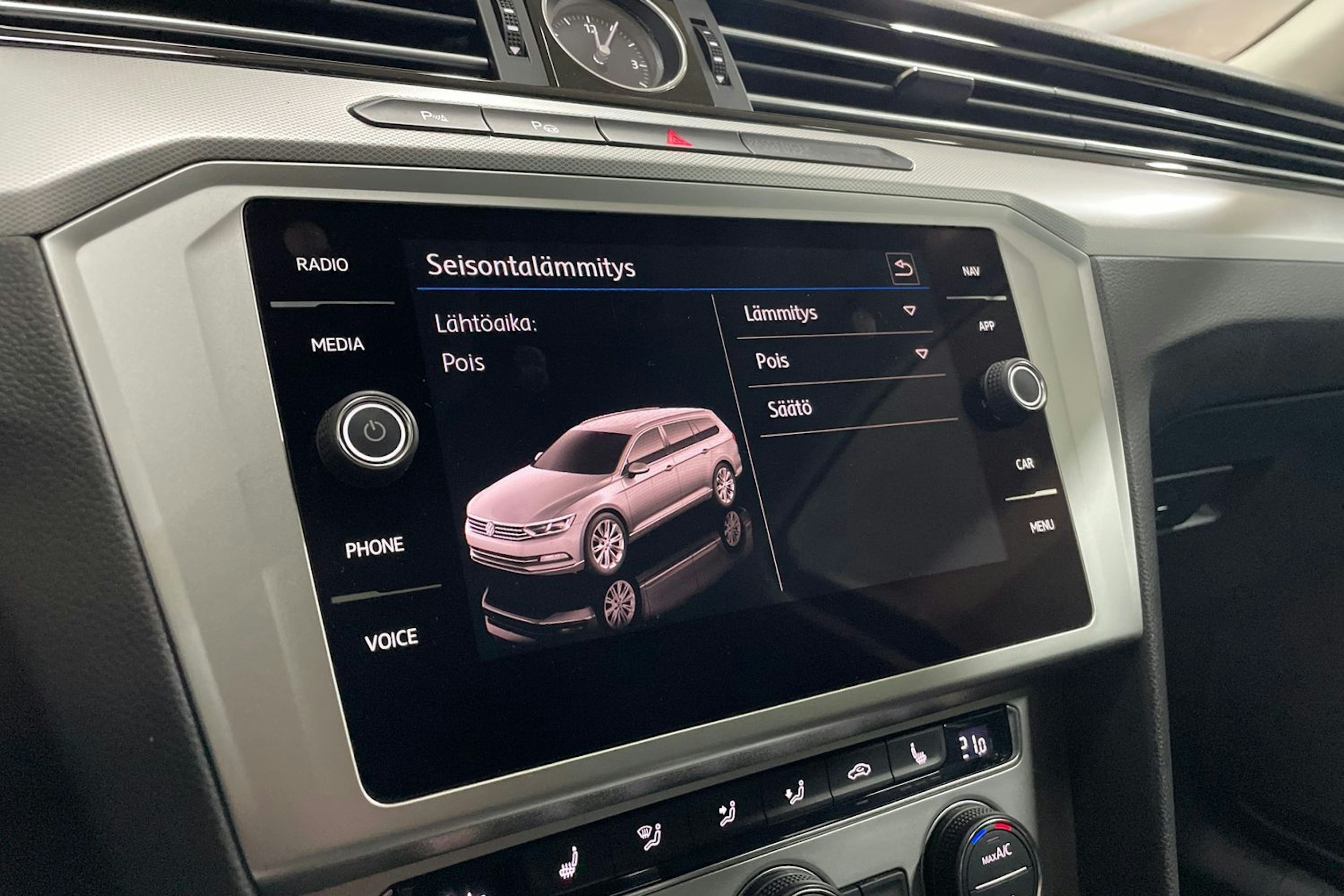 Harmaa Volkswagen PASSAT 2018 kuva 27.