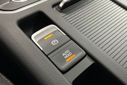 Harmaa Volkswagen PASSAT 2018 kuva 31.