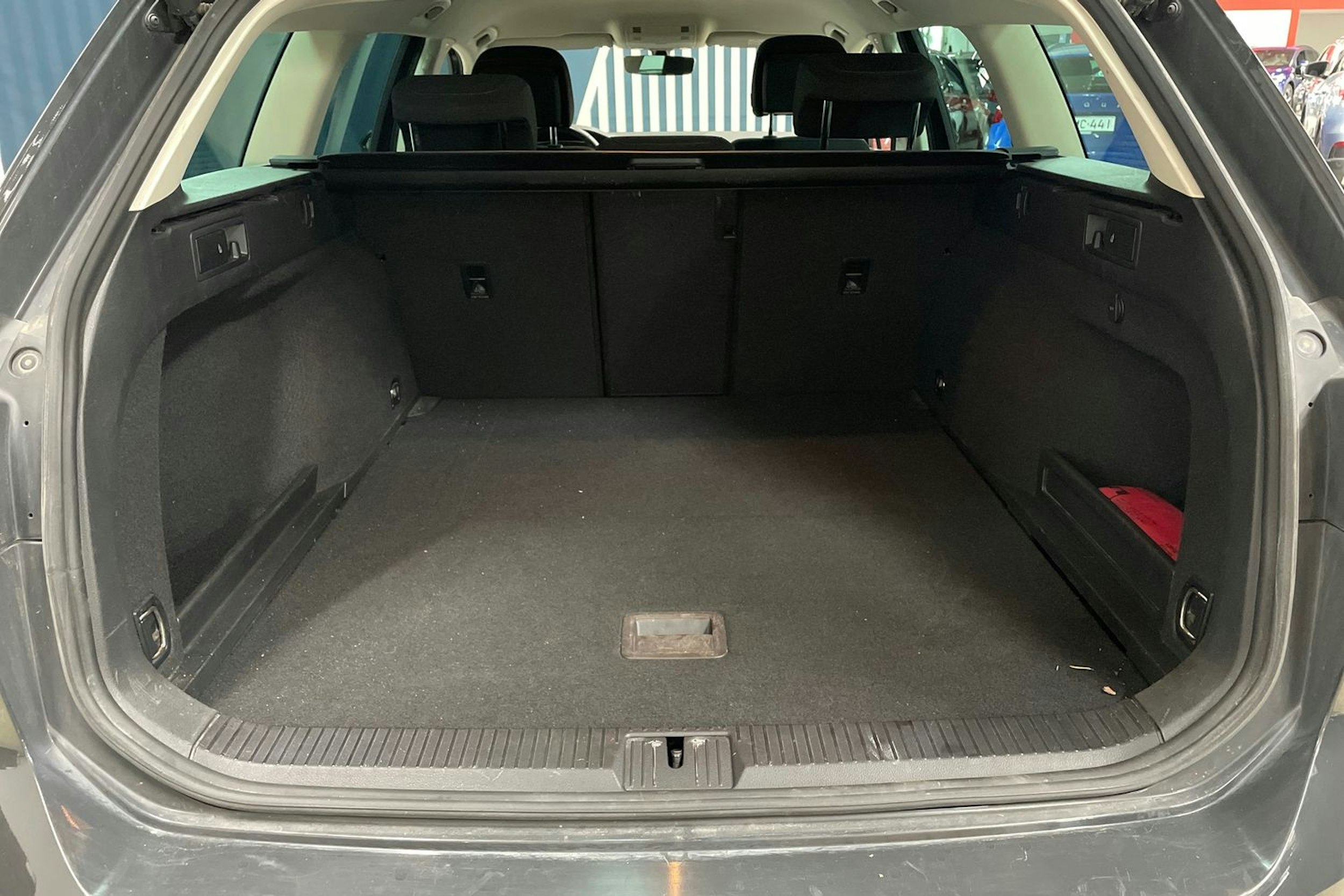 Harmaa Volkswagen PASSAT 2018 kuva 35.