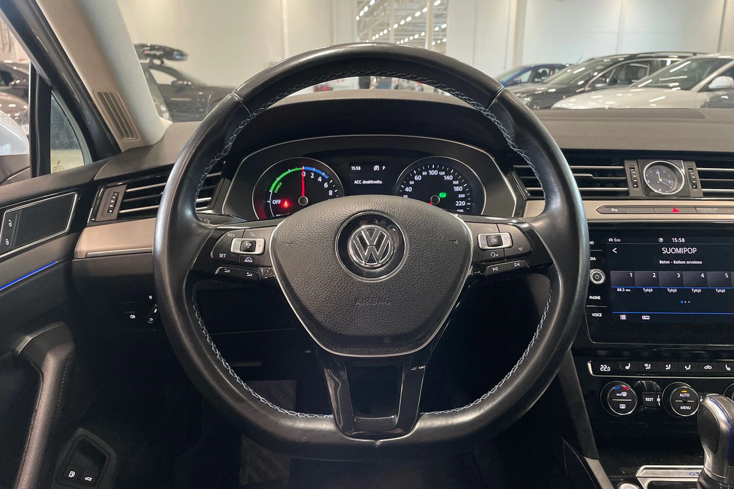 hopea Volkswagen Passat 2018 kuva 20.