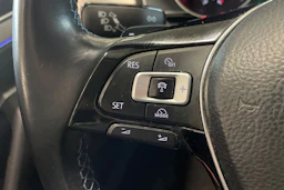 hopea Volkswagen Passat 2018 kuva 22.