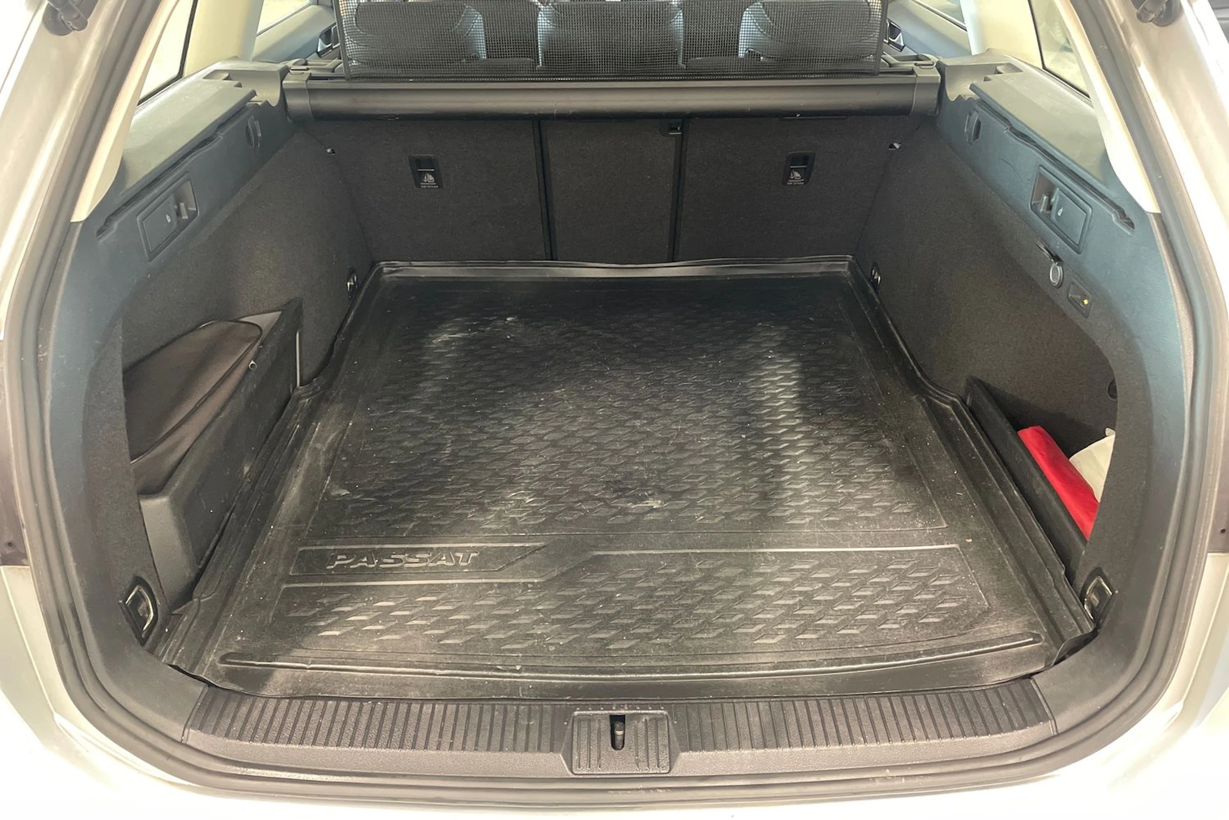 hopea Volkswagen Passat 2018 kuva 26.