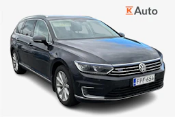 harmaa Volkswagen Passat 2018 kuva 1.