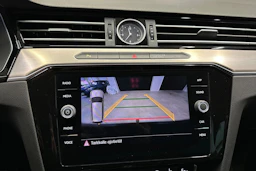 harmaa Volkswagen Passat 2018 kuva 15.