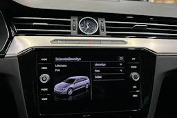 harmaa Volkswagen Passat 2018 kuva 16.