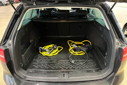 harmaa Volkswagen Passat 2018 kuva 25.