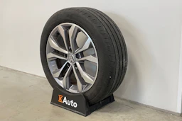 musta Volkswagen Passat 2018 kuva 10.