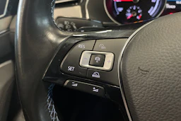 musta Volkswagen Passat 2018 kuva 15.