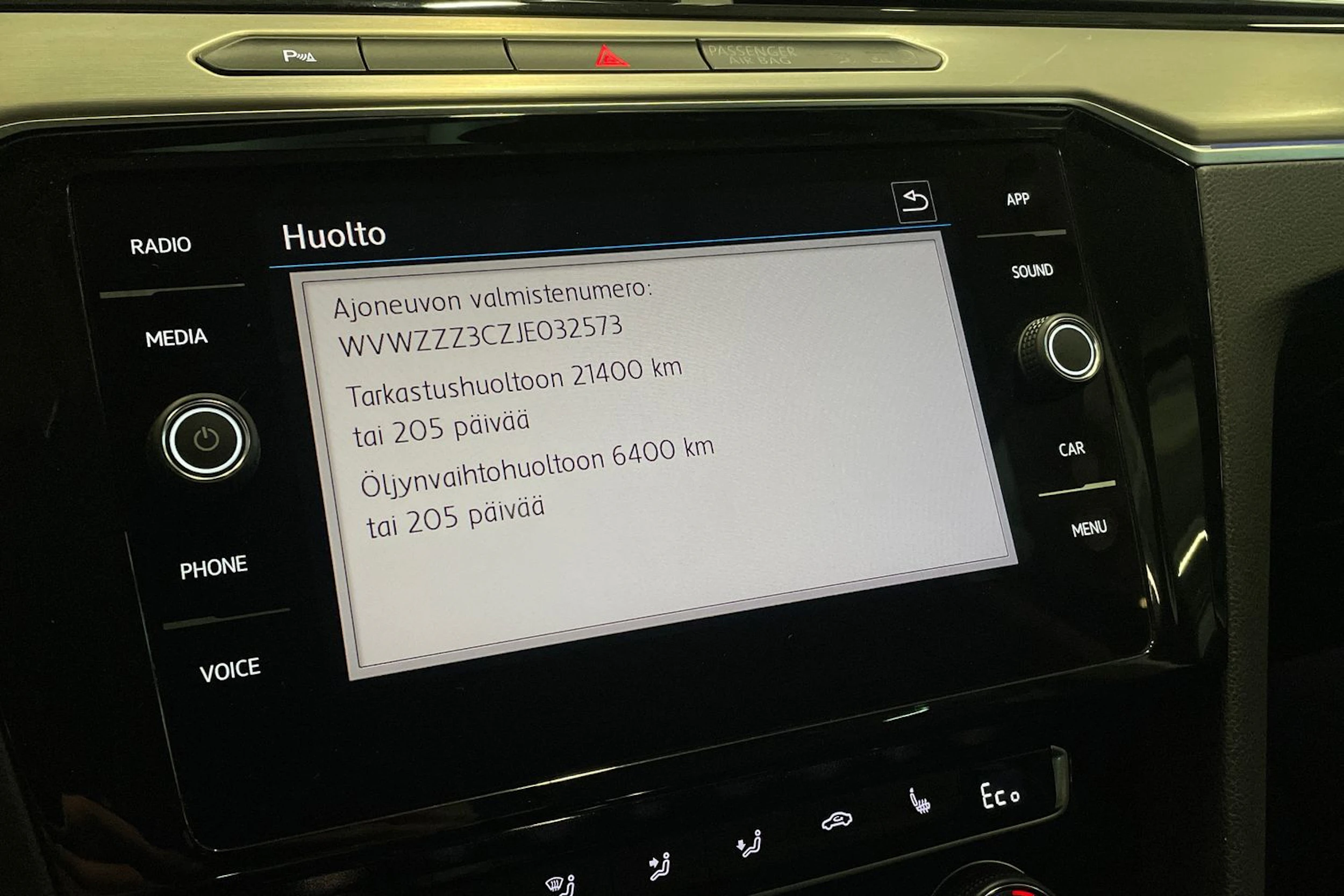 musta Volkswagen Passat 2018 kuva 26.