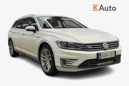 valkoinen Volkswagen Passat 2018 kuva 1.