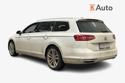valkoinen Volkswagen Passat 2018 kuva 2.