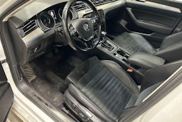 valkoinen Volkswagen Passat 2018 kuva 3.