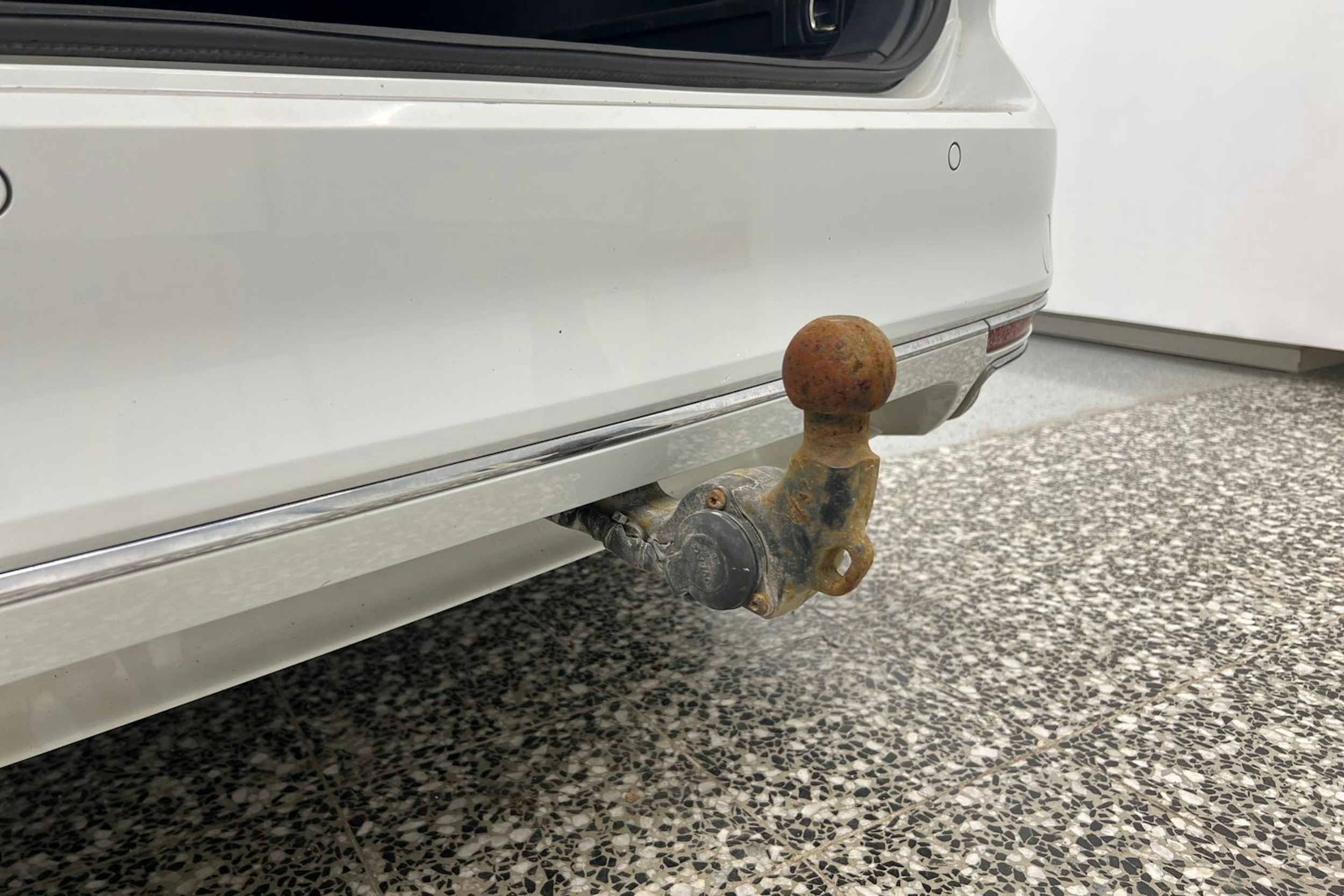 Valkoinen Volkswagen PASSAT 2018 kuva 35.