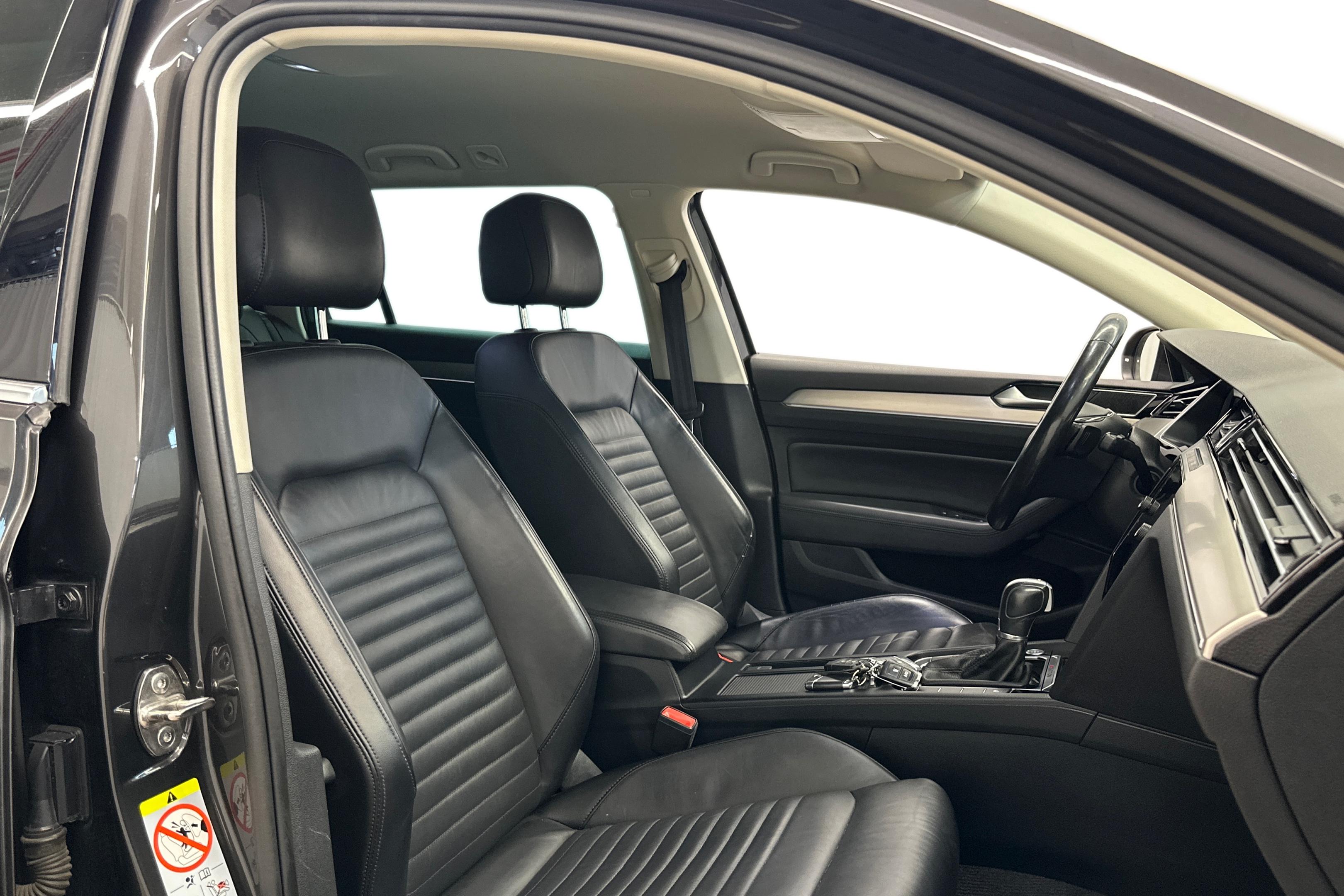 Volkswagen Passat 2018, kuva 7/30