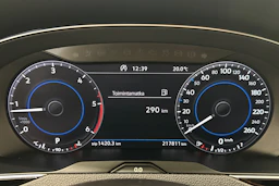 harmaa Volkswagen Passat 2018 kuva 15.