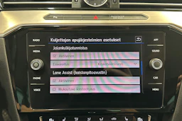 harmaa Volkswagen Passat 2018 kuva 21.