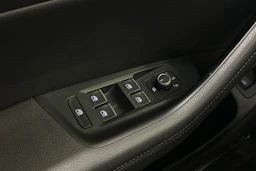 harmaa Volkswagen Passat 2018 kuva 24.