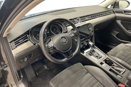 Harmaa Volkswagen PASSAT 2018 kuva 6.