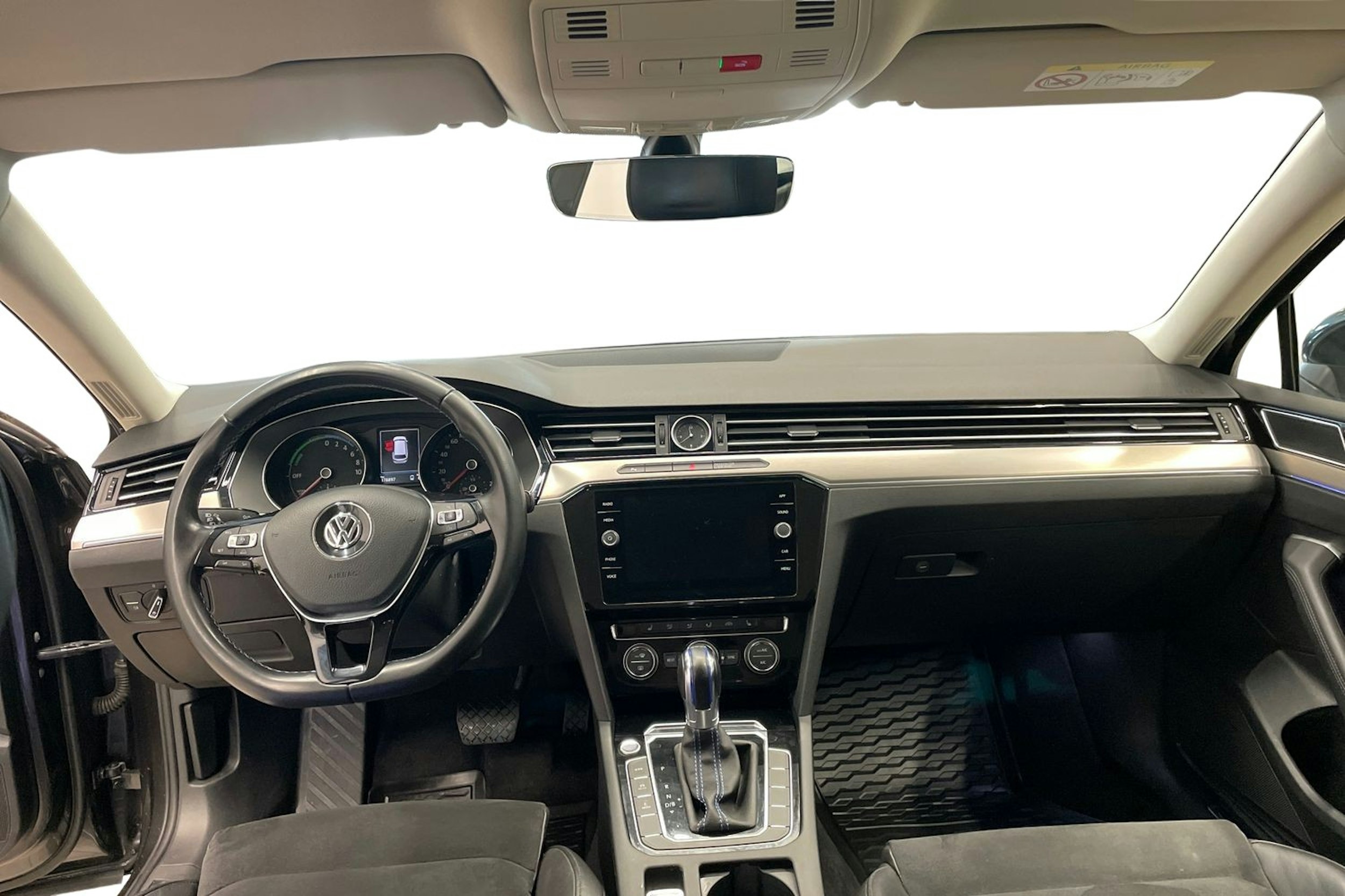 Harmaa Volkswagen PASSAT 2018 kuva 7.