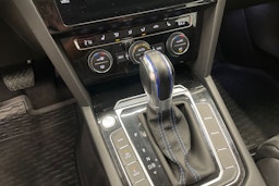 Harmaa Volkswagen PASSAT 2018 kuva 15.