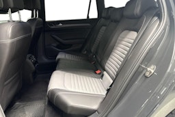 Harmaa Volkswagen PASSAT 2018 kuva 10.