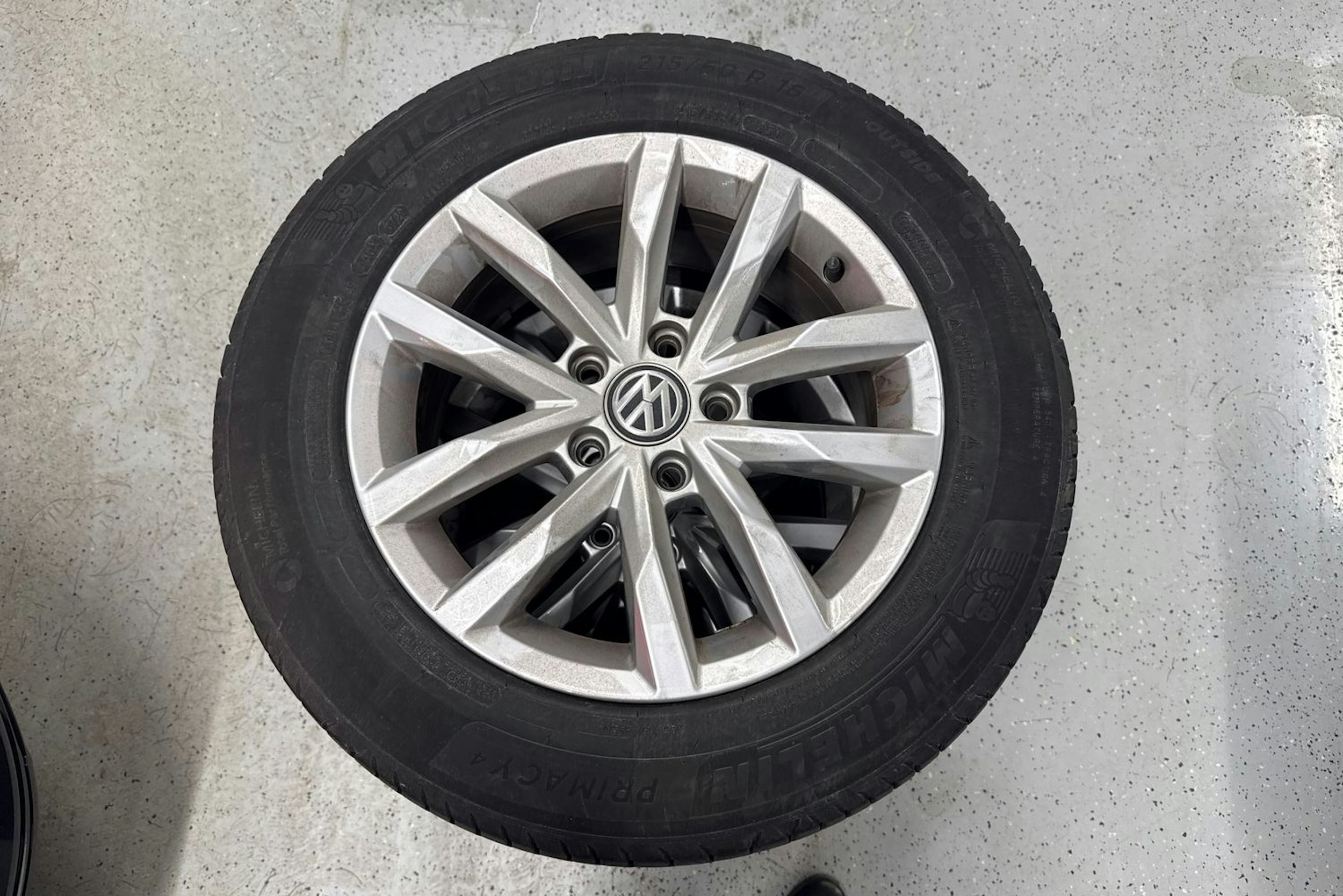 Harmaa Volkswagen PASSAT 2018 kuva 13.