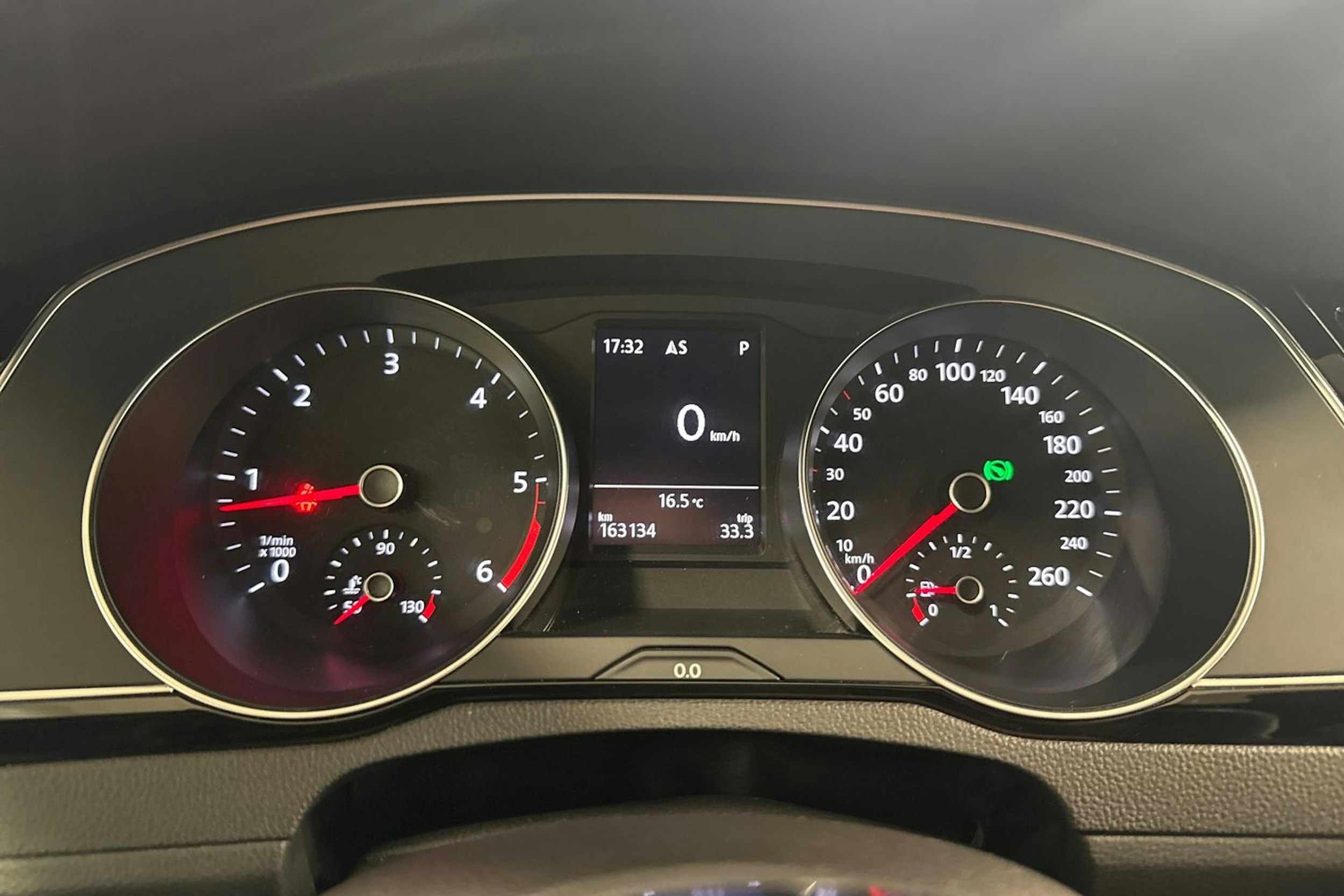 Harmaa Volkswagen PASSAT 2018 kuva 17.