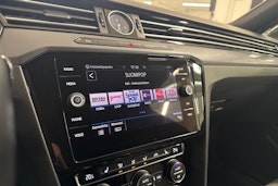 Harmaa Volkswagen PASSAT 2018 kuva 18.