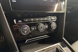 Harmaa Volkswagen PASSAT 2018 kuva 22.