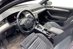musta Volkswagen Passat 2018 kuva 3.