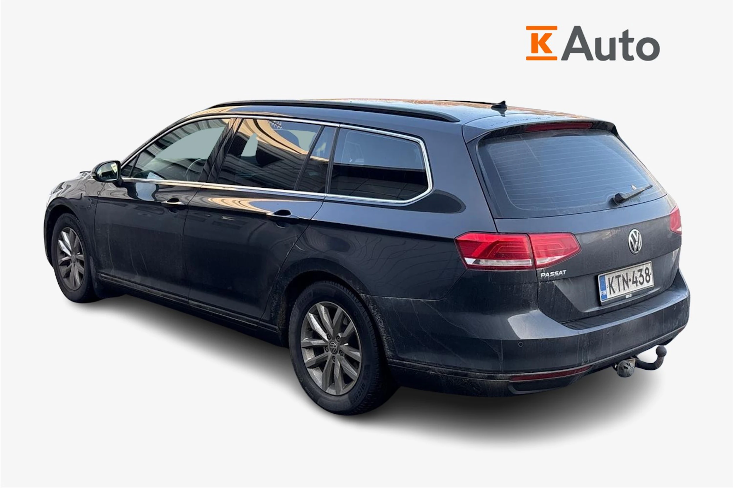 harmaa Volkswagen Passat 2018 kuva 2.