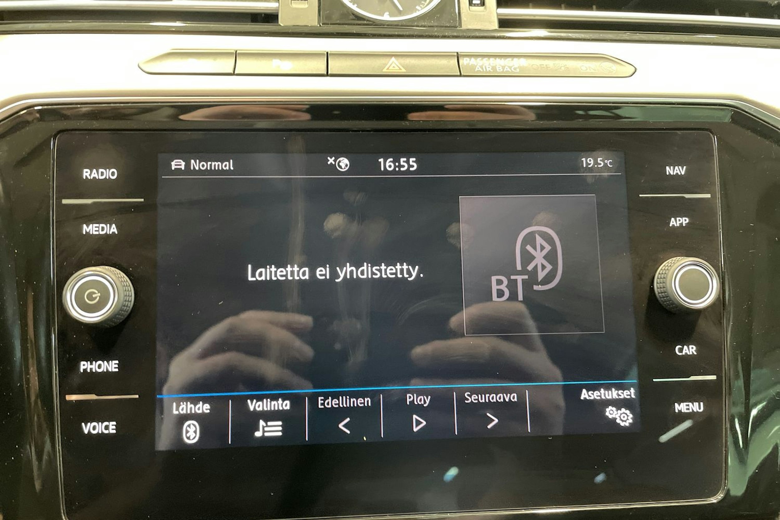 valkoinen Volkswagen Passat 2018 kuva 19.