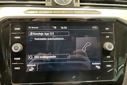 valkoinen Volkswagen Passat 2018 kuva 21.