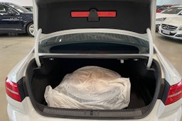valkoinen Volkswagen Passat 2018 kuva 35.
