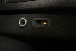 harmaa Volkswagen Passat 2018 kuva 16.