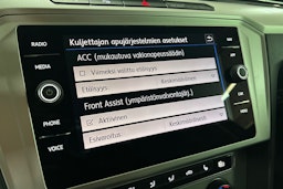 harmaa Volkswagen Passat 2018 kuva 24.
