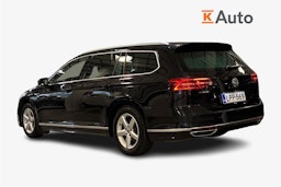 musta Volkswagen Passat 2018 kuva 2.