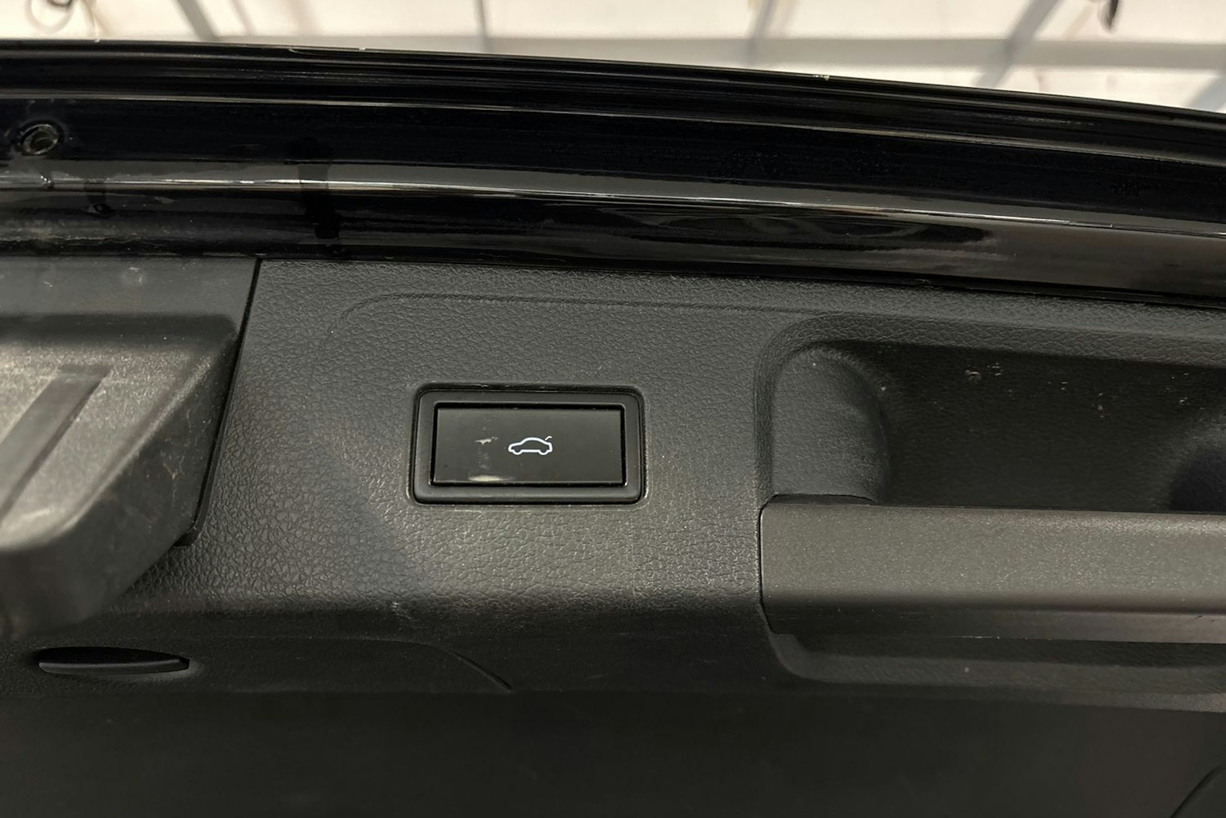 musta Volkswagen Passat 2018 kuva 15.