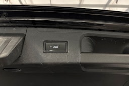 musta Volkswagen Passat 2018 kuva 15.