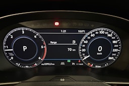 musta Volkswagen Passat 2018 kuva 20.
